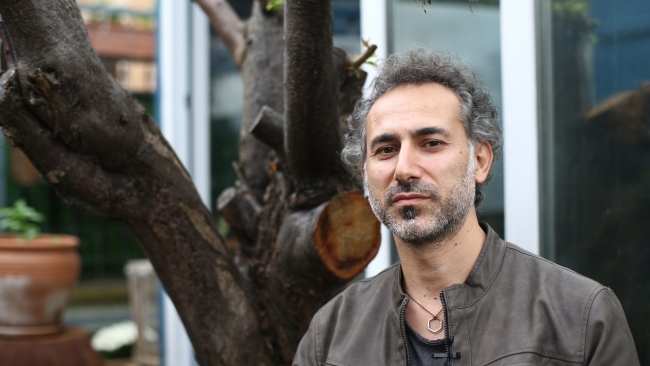 Paris çatılarında arıcılık yapan Türk