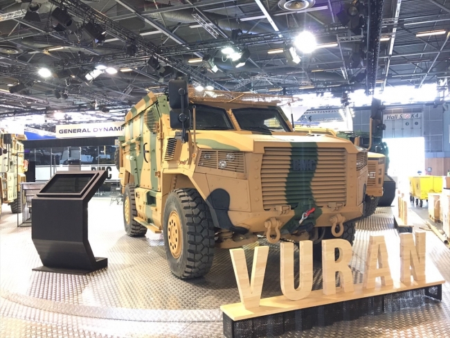 BMC, Kirpi, Amazon, Vuran ve yeni zırhlı kamyonu Paris’te sergileyecek