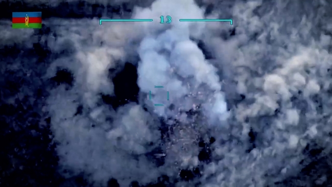 Azerbaycan, Ermenistan'a ait füze sistemlerini vurdu