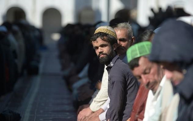 Pakistan'ın Tyrion Lannister'ı: Rozi Khan