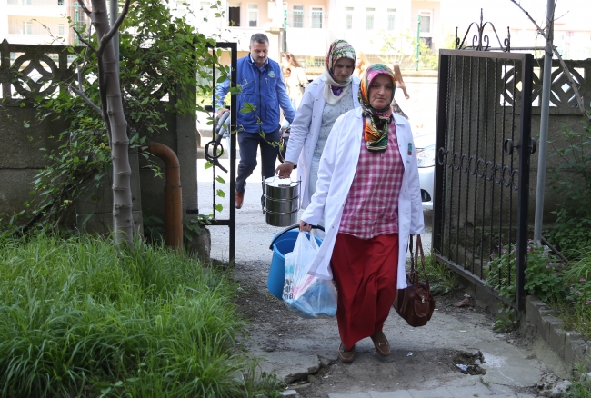 Yaşlılar bir tuşla "hizmet" alıyor