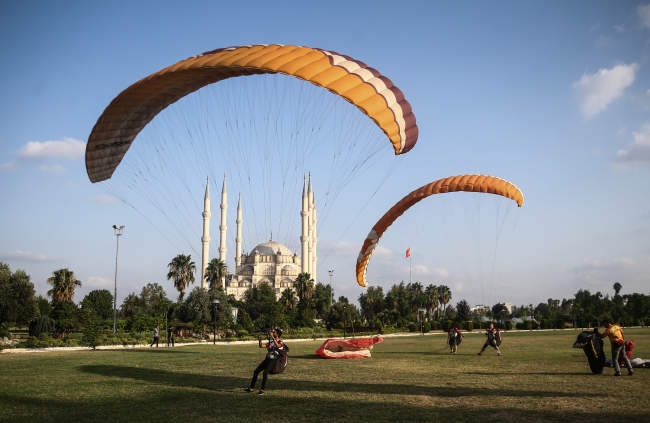 Adana yamaç paraşütçülerinin yeni gözdesi oldu