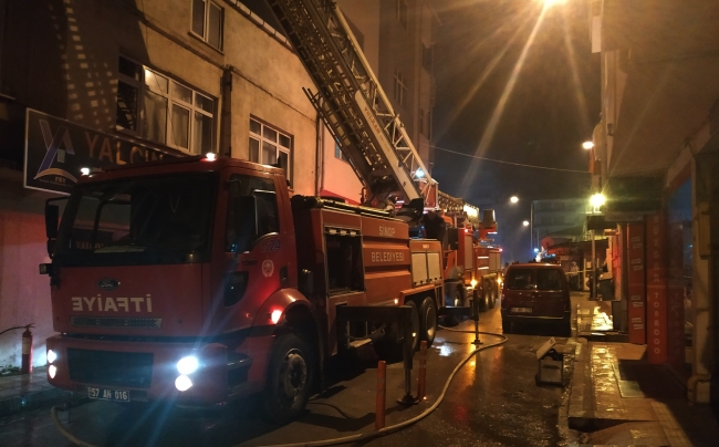 Sinop'ta çıkan yangın bir evi kül etti