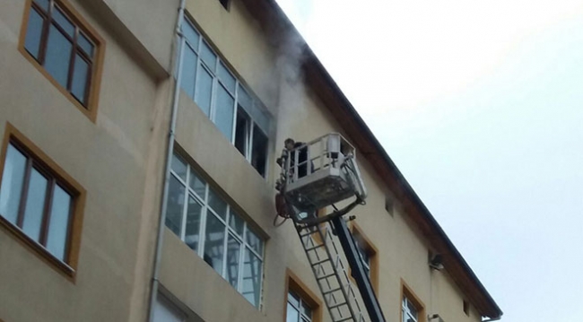 Gümüşhane’de öğrenci evi kül oldu
