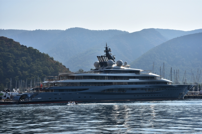 10 milyon dolarlık yatın deposu 2 milyon 200 bin liraya doluyor