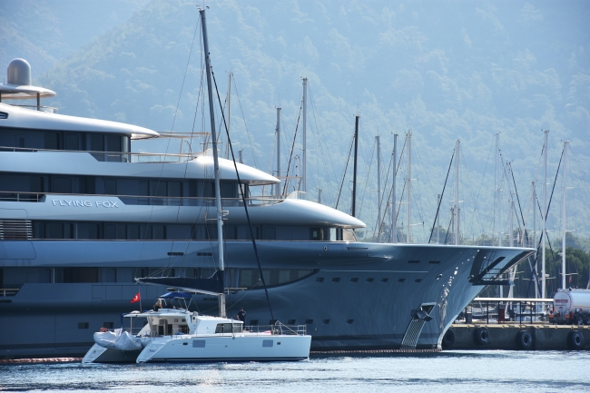 10 milyon dolarlık yatın deposu 2 milyon 200 bin liraya doluyor