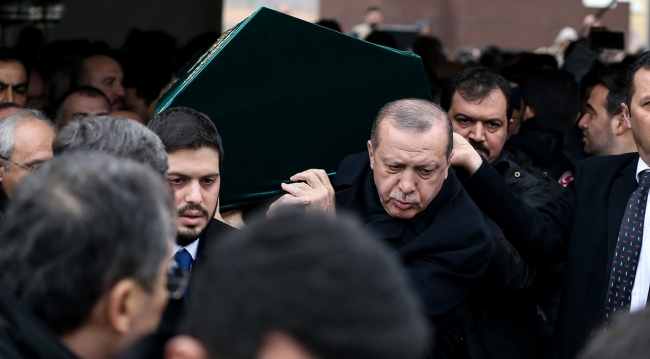 Mesut Yılmaz'ın oğlu Mehmet Yavuz Yılmaz son yolculuğuna uğurlandı