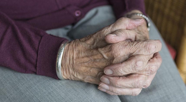 Yaşlıların geçmişle bağını koparan hastalık: Alzheimer