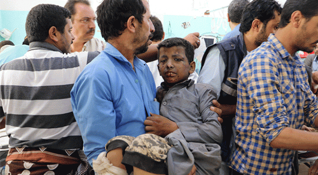 Yemen'de Koalisyon Güçleri çocukları taşıyan aracı hedef aldı
