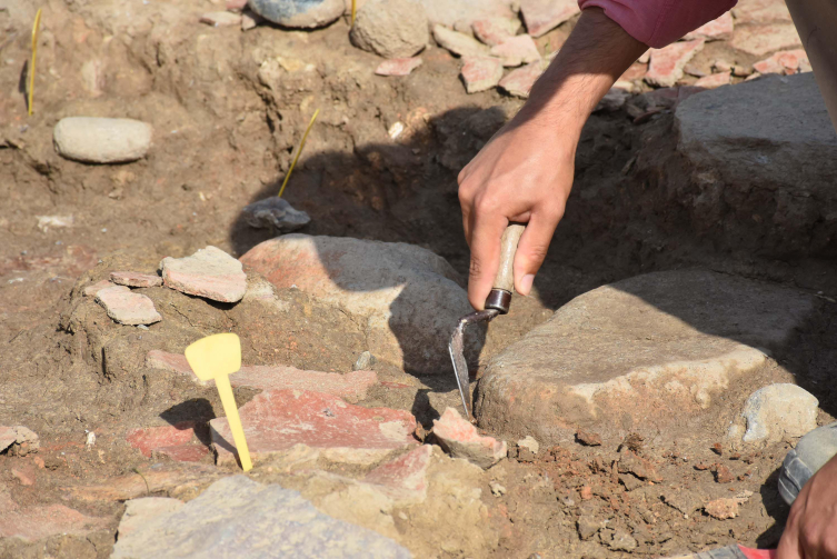 İzmir'de 8 bin 200 yıl öncesine ait atölye bulundu