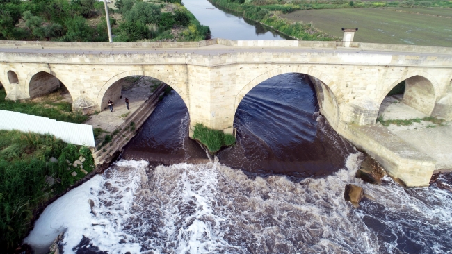 Ergene Nehri can çekişiyor