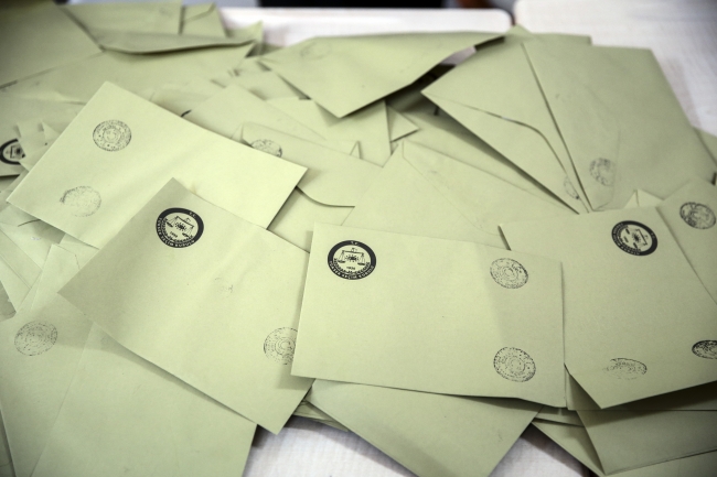 Bölge bölge en fazla 'evet' ve 'hayır' oyları