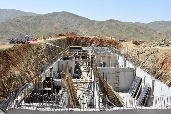 Yüksekova kesintisiz içme suyuna kavuşuyor