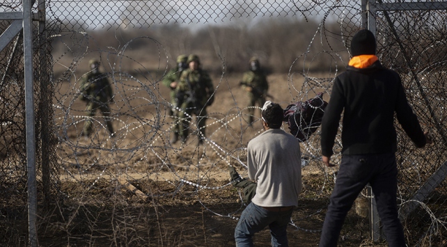 "Yunanistan insanlık suçundan yargılanmalı"