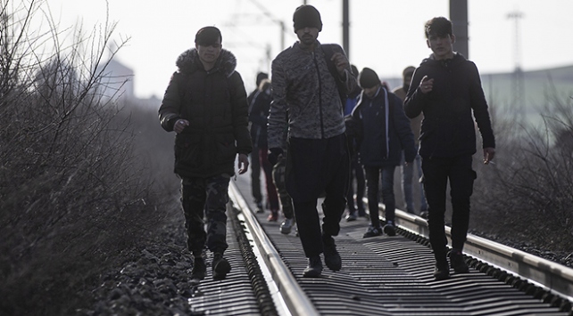 "Yunanistan insanlık suçundan yargılanmalı"