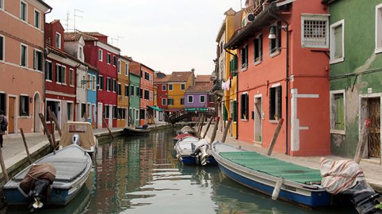 Venedik'in en renkli adası "Burono"