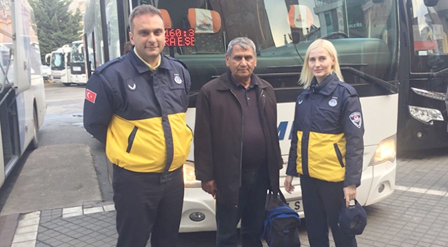 Trabzon'da turistlere Ukrayna asıllı zabıta Nadiia Taşğın rehberlik yapıyor