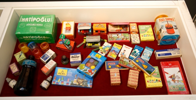 "Bizim Bakkal" sergisiyle zamanda yolculuk