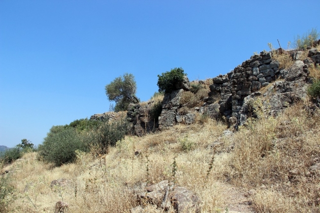 Manisa'da Zeus Sunağı’nın izleri aranıyor