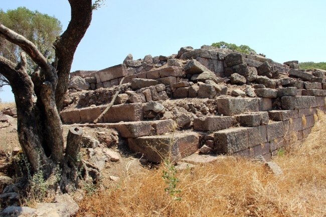 Manisa'da Zeus Sunağı’nın izleri aranıyor