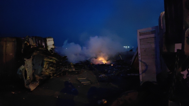 Zeytinburnu'nda söküm çalışması yapılan gemide yangın çıktı