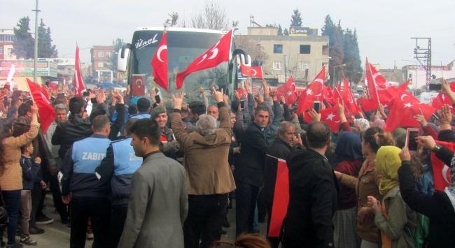 Afrin'e giden JÖH ve komandoları coşkuyla karşıladılar