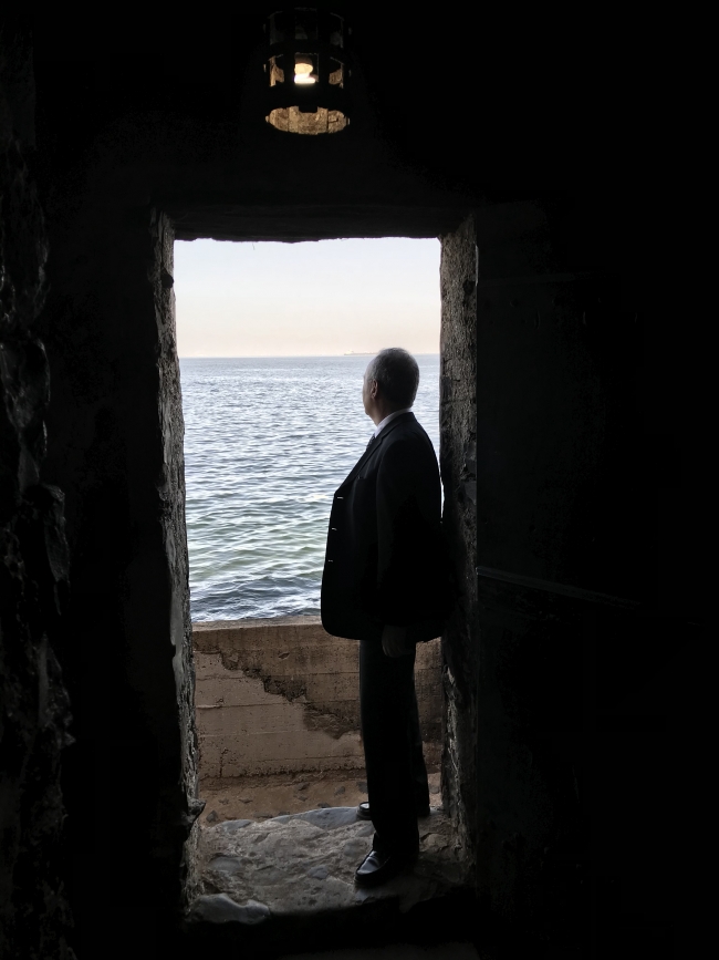 Dakar Büyükelçisi Civaner, Senegal'deki köleler evini gezdi