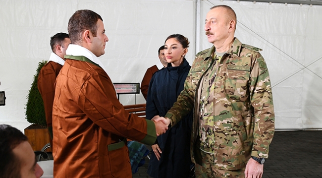 İlham Aliyev yaralı askerleri ziyaret etti