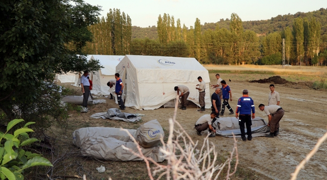 Çankırı'daki yangında hasar tespiti yapılıyor