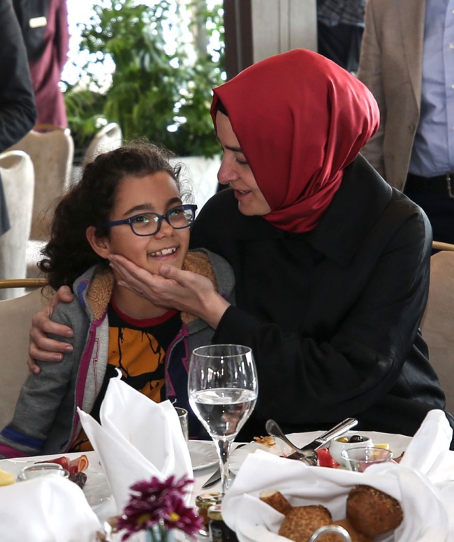Aile ve Sosyal Politikalar Bakanı Kaya: Umudun, sevginin, merhametin adıdır anne