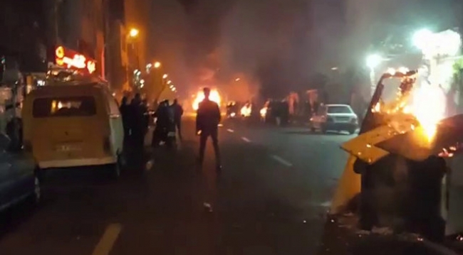 İran'daki protestolar şiddetlenerek sürüyor: 26 kişi hayatını kaybetti