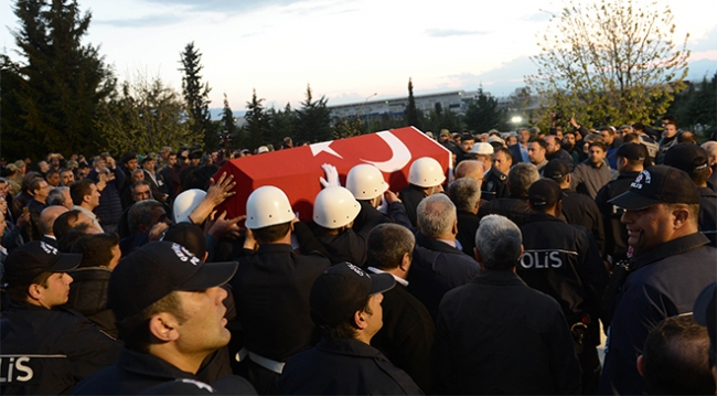 Şehit polisler son yolculuklarına uğurlandı