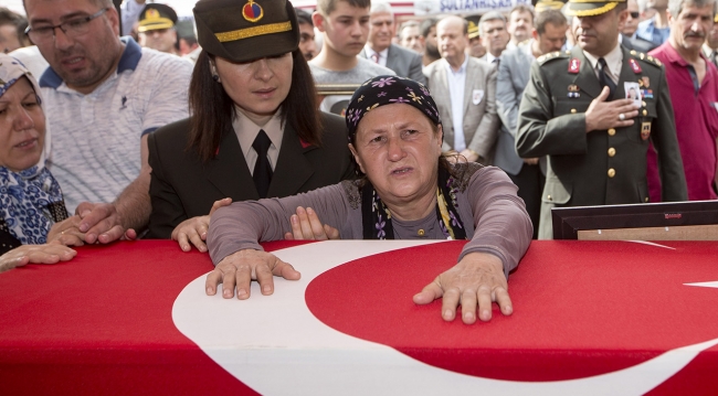 Şehit Jandarma Uzman Onbaşı Demirkıran son yolculuğuna uğurlandı