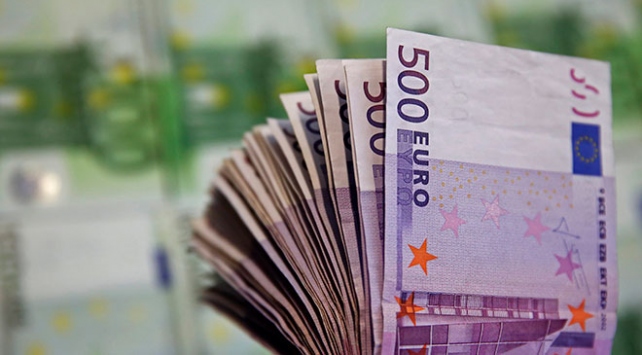 Fransada İsviçreli bankaya 3 7 milyar euroluk ceza