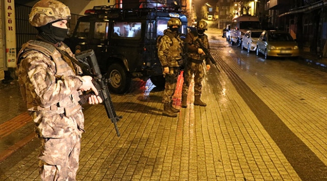 İstanbulda şafak vakti uyuşturucu operasyonu: 40 gözaltı