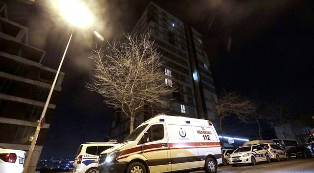 İstanbulda bir rezidansın 9.katından düşen kadın öldü