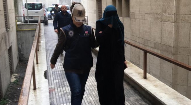 Bursa'da yakalanan DEAŞ'lı Interpol'e teslim edildi