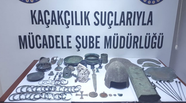 Tarihi mezardaki hırsızlığın zanlıları Ankara'da yakalandı
