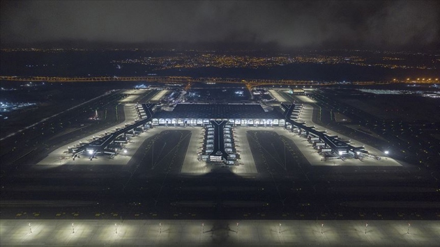 İstanbul Havalimanından 100 bininci uçuş yapıldı