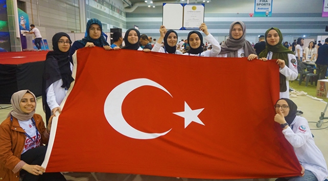 Dünya Robotik Yarışması'nda Türkiye takımı 3 oldu