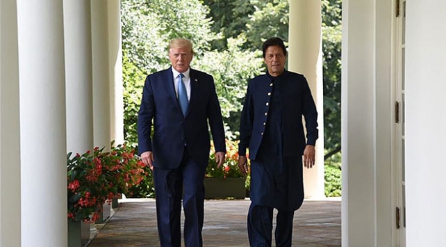 Pakistan Başbakanı ABD Başkanı ile telefonda 'Keşmir'i görüştü