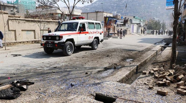 Afganistan'da bombalı saldırı 12 ölü