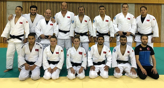 Milli judocular Japonya'da madalya arayacak