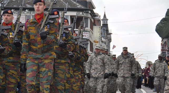 Belçika Ordusu kriz yöneticisi arıyor