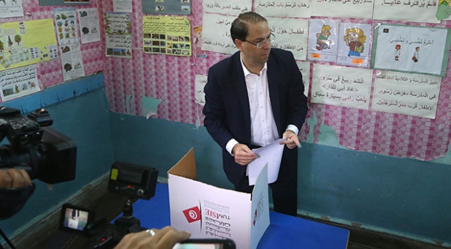 Tunus Başbakanı cumhurbaşkanlığı yarışında yenilgiyi kabul etti