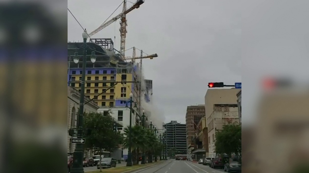 ABD'de otel inşaatının çöküşü kamerada