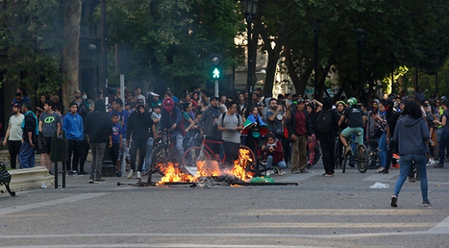 Şili'deki protestolarda ölenlerin sayısı 8'e yükseldi