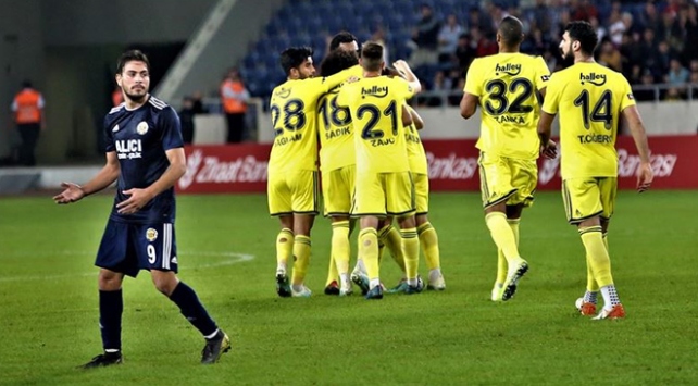 Fenerbahçe 3 golle kupada turladı