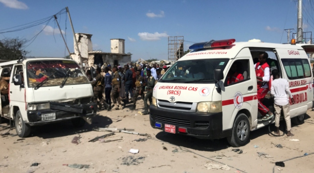 Somalide bomba yüklü araçla saldırı: 80 ölü
