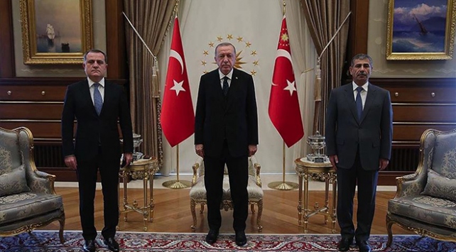 Cumhurbaşkanı Erdoğan, Azerbaycan Dışişleri Bakanı Bayramov'u ...